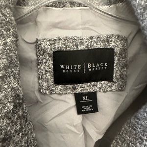 Tweed style dress coat with pockets. Rarely worn.